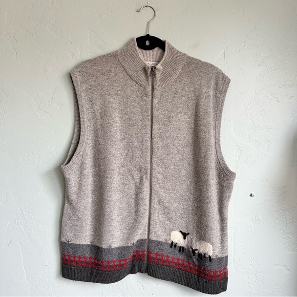 Woolrich Vintage Cottage Women Gray Wool Cardigan Sweater Vest Sheep Design XL - Picture 1 of 8